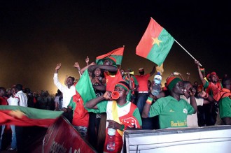 Burkina Faso : Les étalons décorés et plus de 20 millions de FCFA distribués!